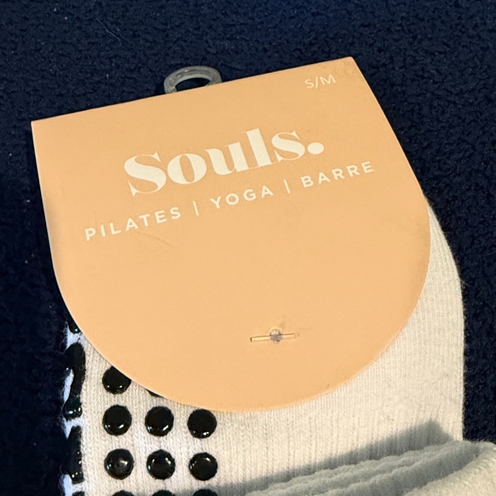 NWT Souls grip socks - carbs! - Picture 4 of 5